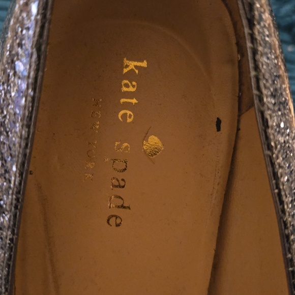 Kate Spade Glitter Bow Round-Toe Pumps in Silver - Picture 2 of 8